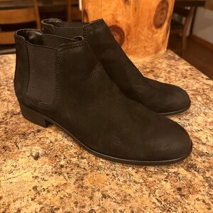 Women’s | Suede Black Frye Ankle Booties | 6.5
